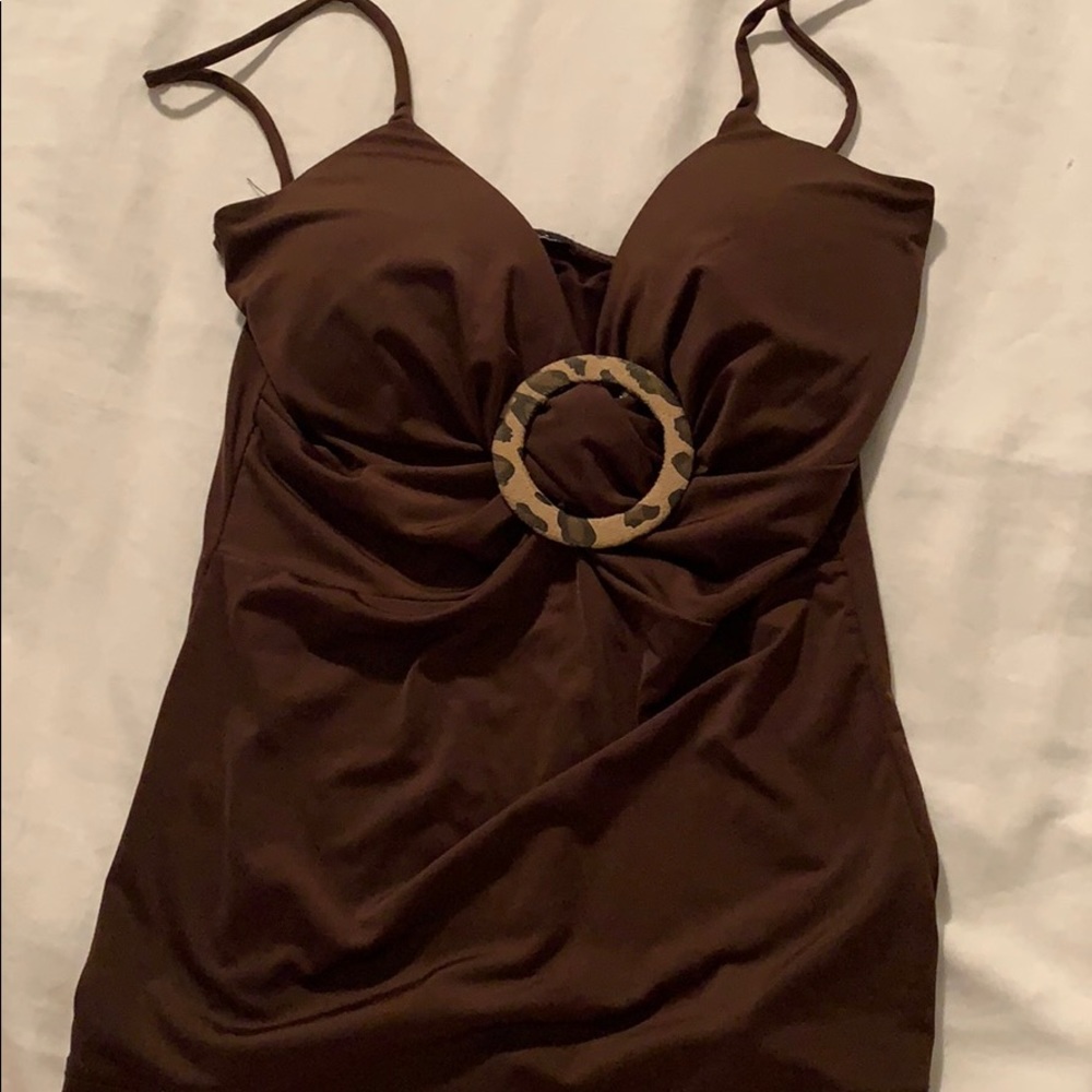 Cute top! Never worn before!